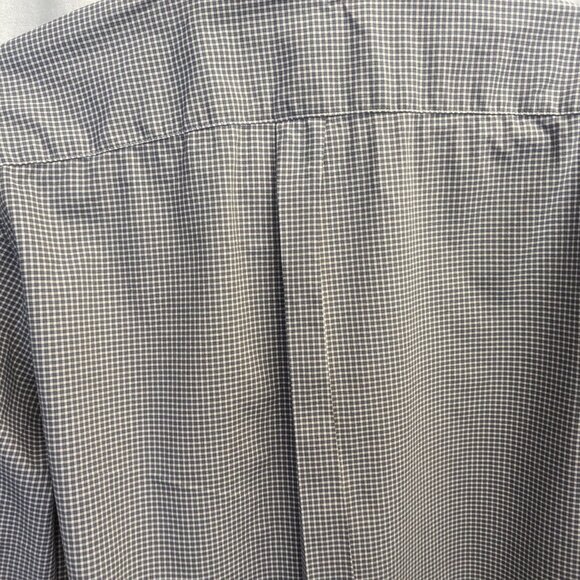 Gap Size Large Poplin Dark Gray/White Checked Button Down Long Sleeves - Picture 6 of 14